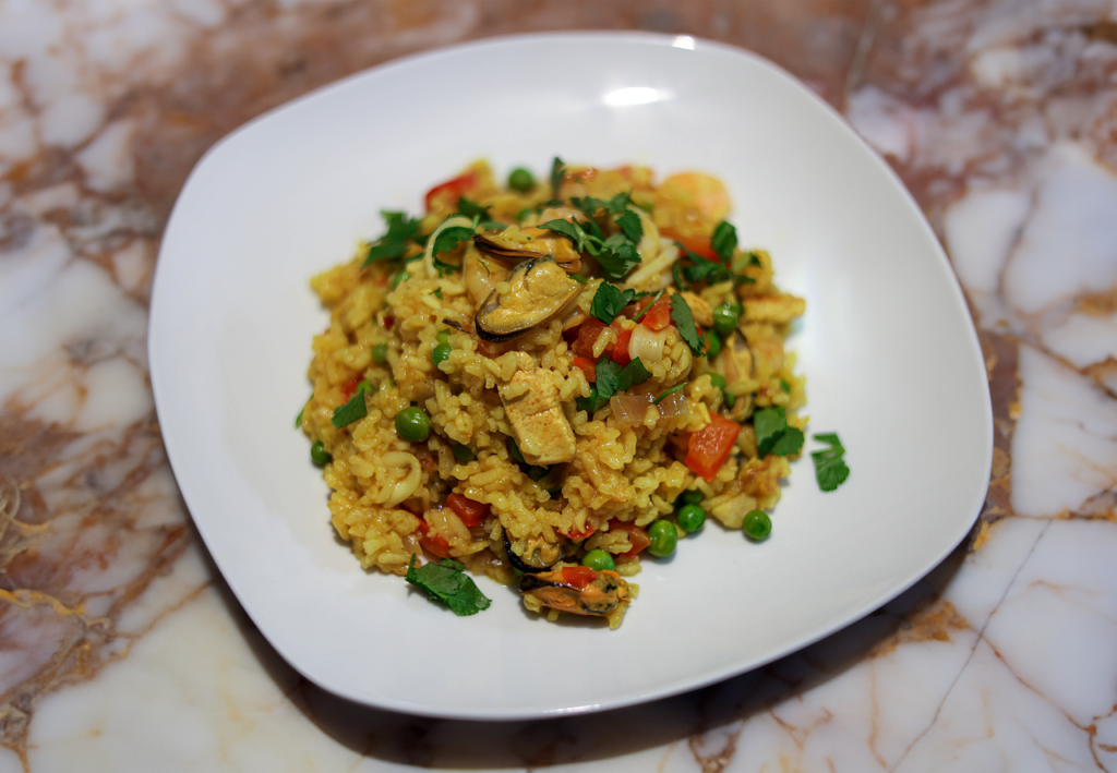 paella, rice, cook, meal, seafood, spain, mediterranean